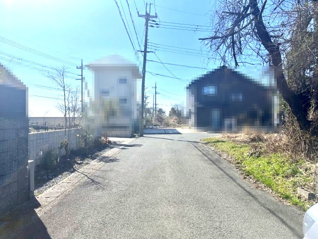 高島市今津町浜分中古戸建の前面道路含む現地写真
