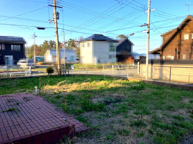 高島市今津町浜分中古戸建の前面道路含む現地写真