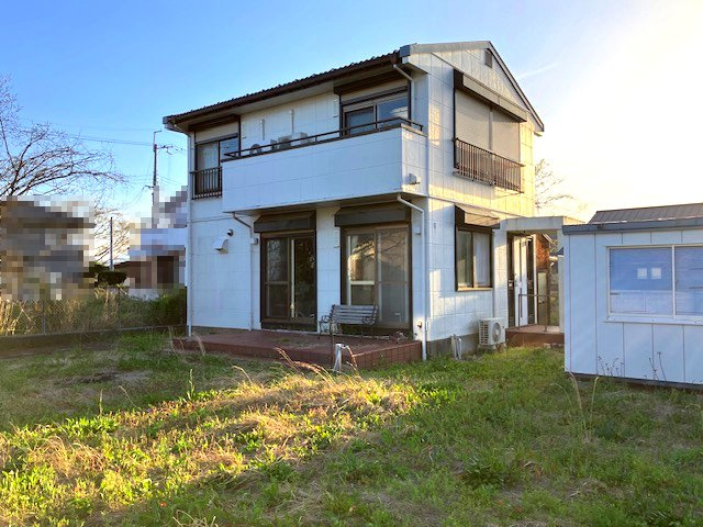 高島市今津町浜分中古戸建の庭