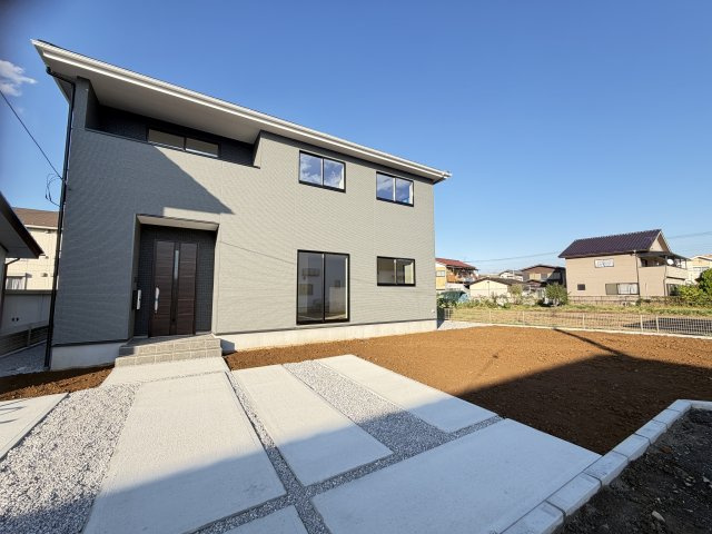 アーバンスタイル前橋下新田町1期　3号棟の外観|高級感のある外観です。
アーバンスタイルは「頑丈な構造と可変性のある間取り」を備えています。
お客様のご都合に合わせていつでもご見学頂けます♪