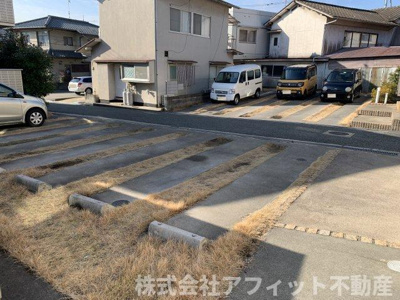 【駐車場】 | ウィット西深津　B棟