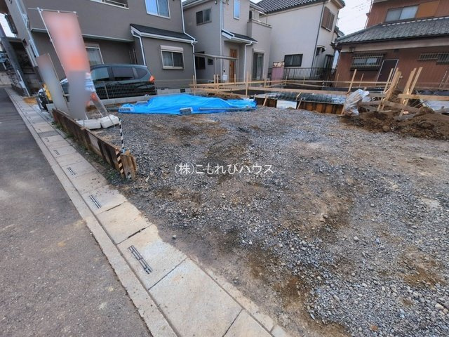 上尾市浅間台　新築一戸建て　タマタウン　02の駐車場|撮影：'26/03/13
