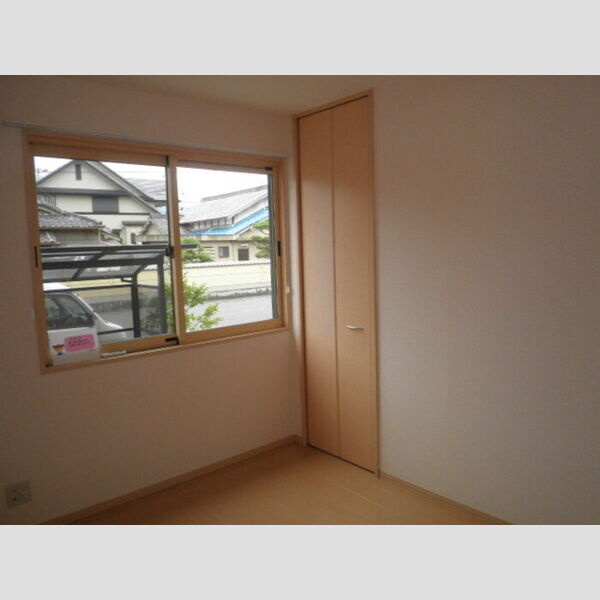 パルコートサン C棟の洋室