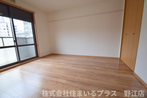 ＨＯＰＥＴＯＷＮの居間・リビング