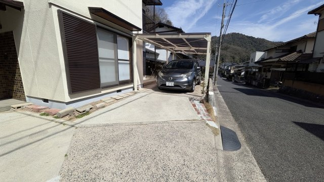 毘沙門台貸家の駐車場