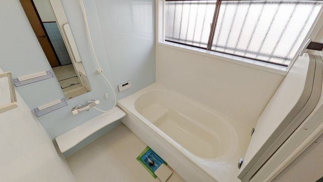 毘沙門台貸家の浴室