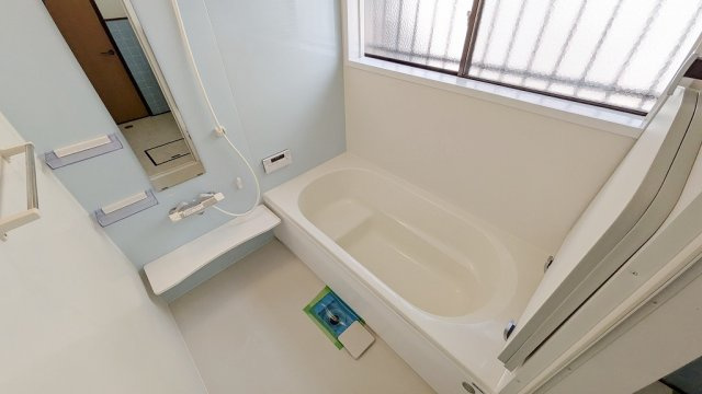 毘沙門台貸家の浴室