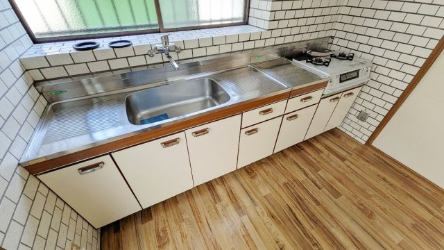 毘沙門台貸家のキッチン