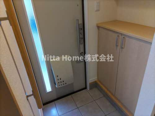 ローザ　レガーロの玄関|シューズボックス付きの玄関です◇