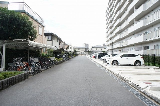 アコール新所沢イーストの駐車場|駐車場・駐輪場