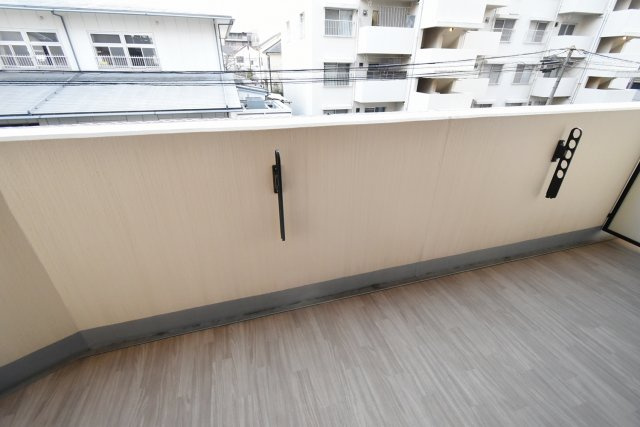 La　Douceur西宮北口のバルコニー