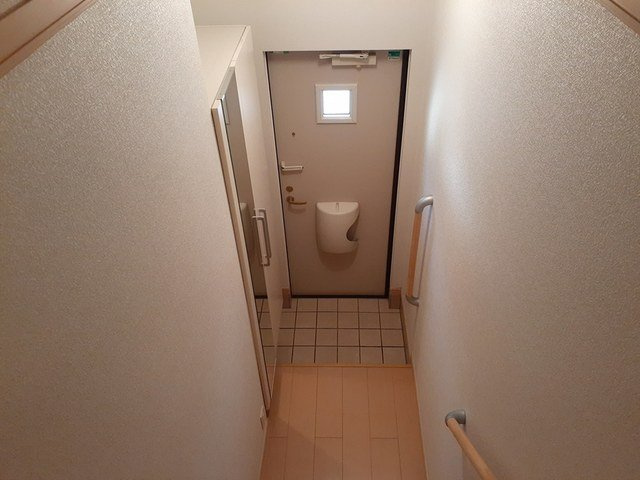 アリーヴィオⅡ　ｅａｓｔの玄関|毎日通る玄関はこちらです