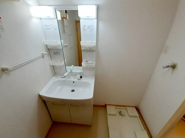アリーヴィオⅡ　ｅａｓｔの洗面所|コンパクトで使いやすい洗面所