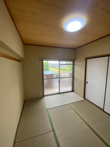 サンヨウハイネスの和室