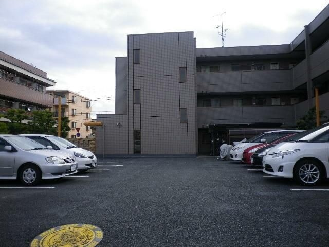 エムズフラットの駐車場