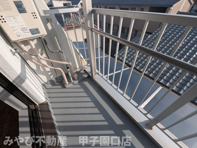 レジデンシア甲子園口のバルコニー