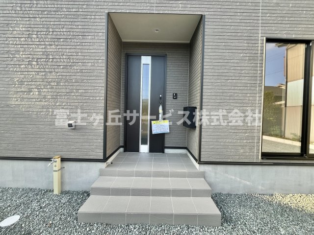 【エントランス】 | 浜松市浜名区平口 新築一戸建て 2号棟 | エントランスです