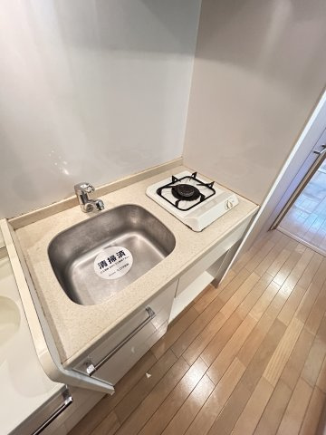 エステムコート三宮駅前ラ・ドゥーのキッチン