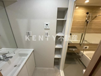 【洗面所】 | 洗足池マンション | 忙しい朝には欠かせない洗面所です