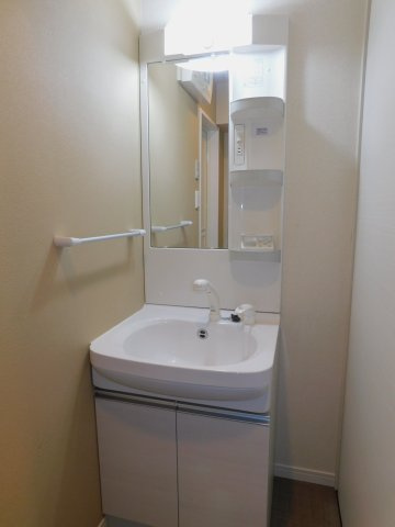 BLANC TOUR HAKATA（ブラントゥーレハカタ）の洗面所