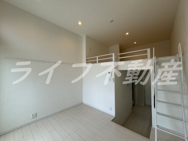 Y&Mアルタイル花園本町の居間・リビング|ゆったりとした居間です