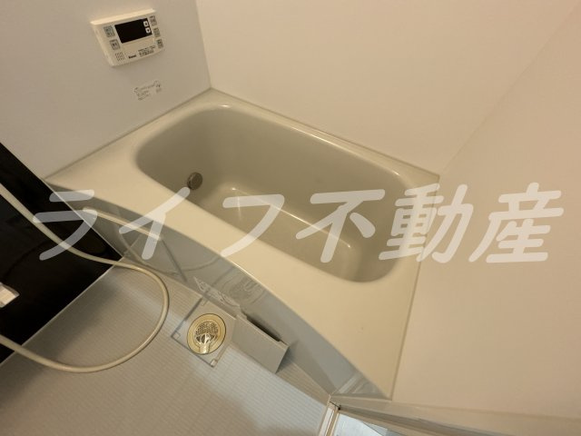 Y&Mアルタイル花園本町の浴室|コンパクトで使いやすいお風呂です
