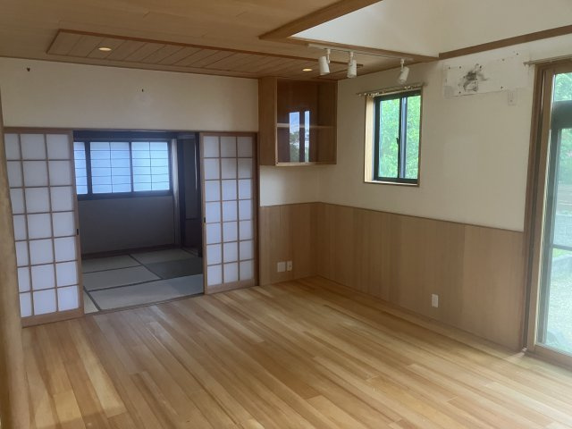 【居間・リビング】 | 糟屋郡志免町片峰３丁目　中古一戸建☆仲介手数料無料☆