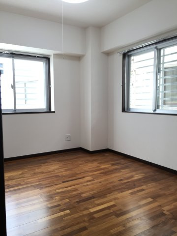 クオーレの洋室