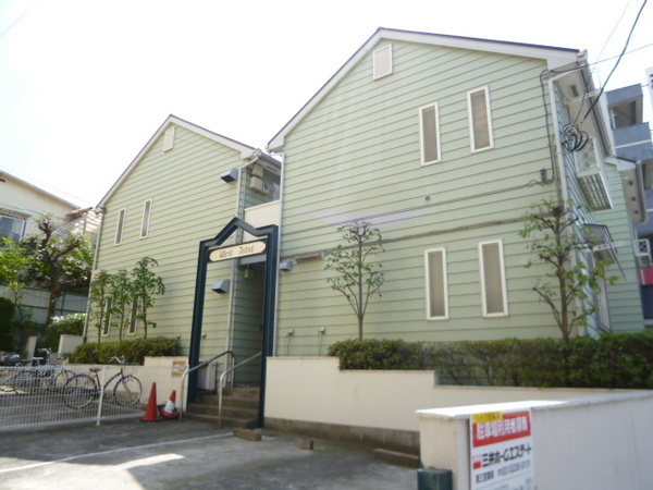 ウエスト　アシュールの外観