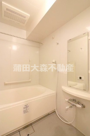 CHARMANT LUMIEREシャルマンリュミエールの浴室