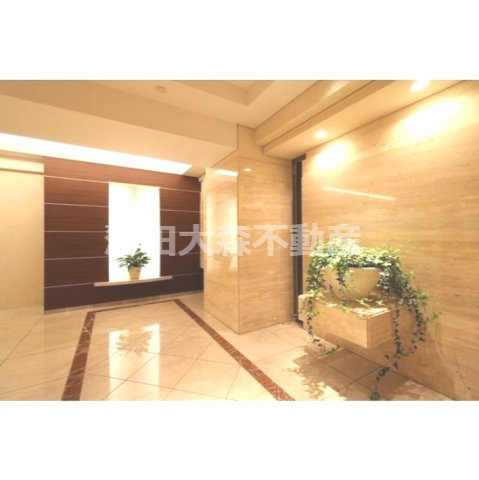 CHARMANT LUMIEREシャルマンリュミエールのエントランス