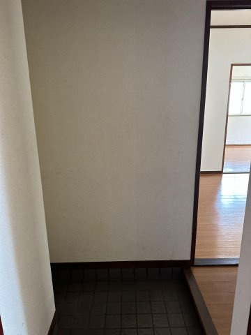マーキス若宮の玄関