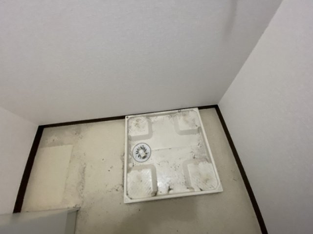 第二湯浅マンションの設備|洗濯機置場