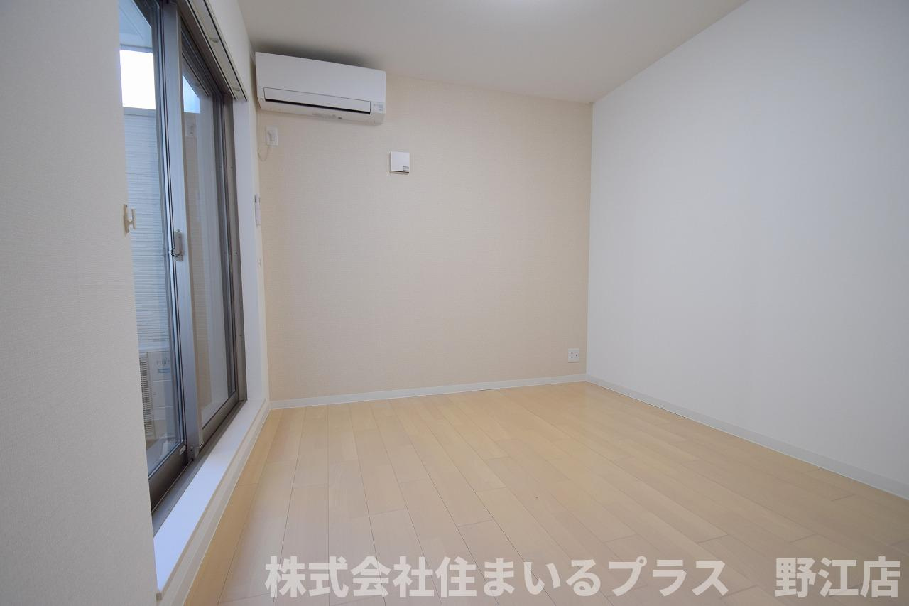 コンフォート菊水通の洋室