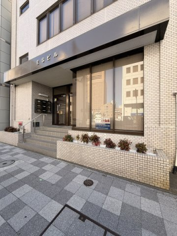 ＥＳビルの外観