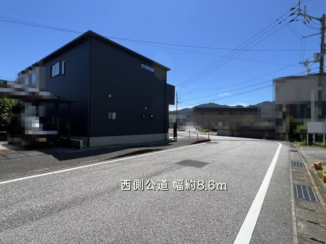 【前面道路含む現地写真】 | 高知市鴨部２丁目/1号棟