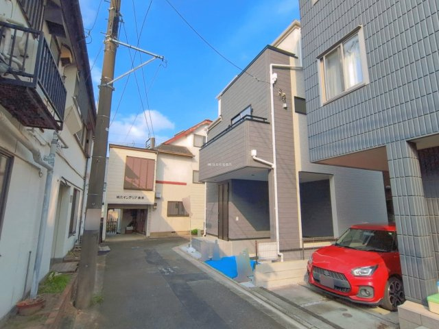 富士見市関沢１丁目の新築一戸建の前面道路含む現地写真|南東側約4ｍの前面道路
