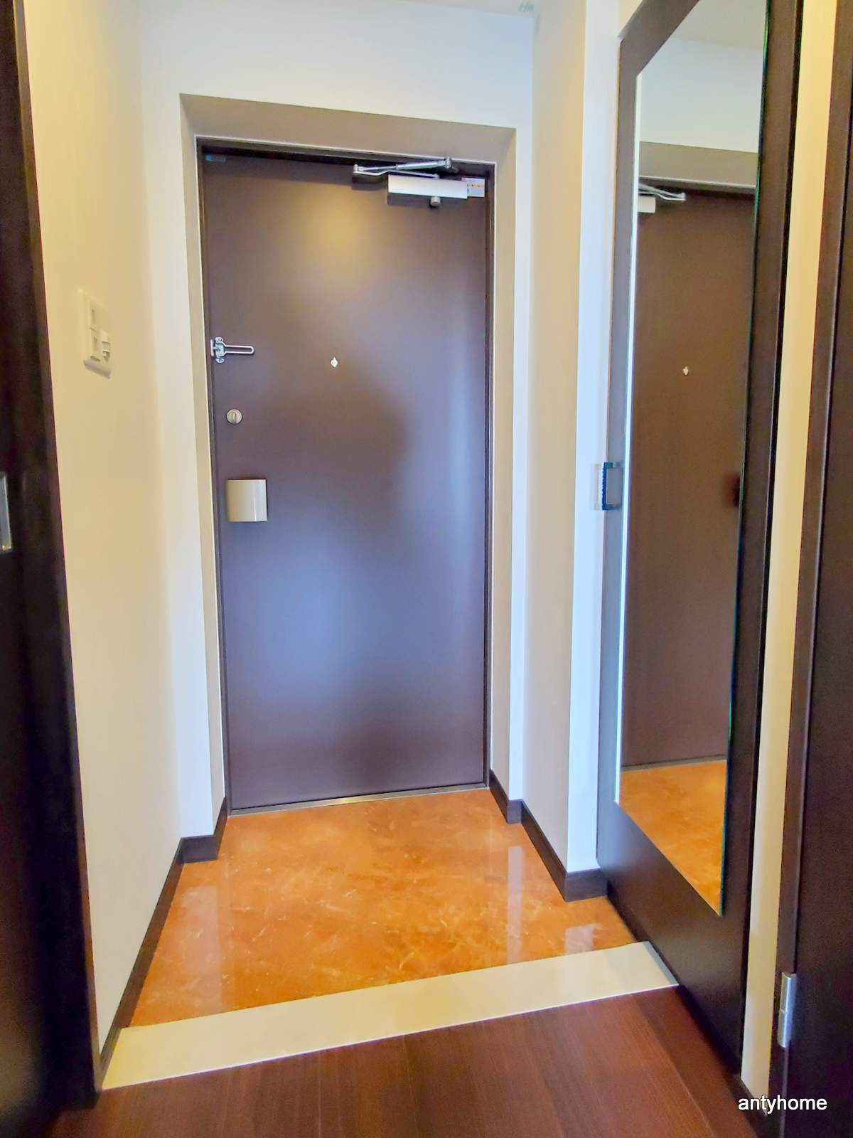 プレジオ御幣島　仲介手数料無料の玄関