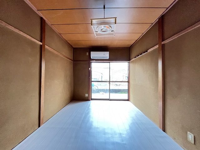 桜井町1丁目貸家の寝室