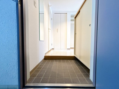 【玄関】 | ロジェメント三軒茶屋