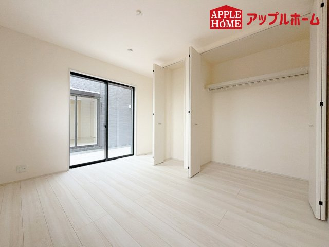 [新築住宅] 深谷市田中 第3 全3棟の洋室|居室は全室収納あり！たっぷりある収納活用でお部屋もキレイを保てます♪