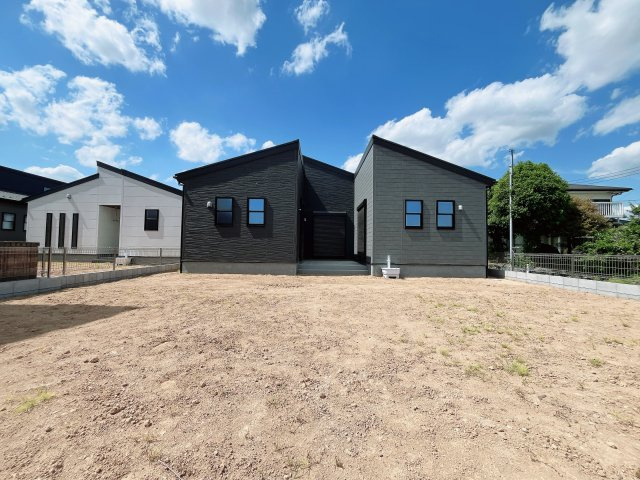 [新築住宅] 深谷市田中 第3 全3棟の庭|【気持ちの良い風が通り抜ける】嬉しいお庭付き物件！南向きの広々お庭は家族でバーベキューなどするのもいいですね♪