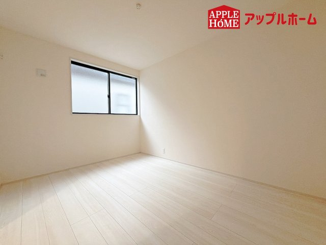 [新築住宅] 深谷市田中 第3 全3棟の洋室|居室は全室収納あり！たっぷりある収納活用でお部屋もキレイを保てます♪