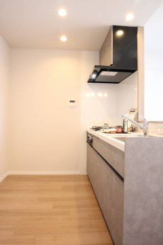 サーパスシティ南末広一番館のキッチン|十分なキッチンスペース。