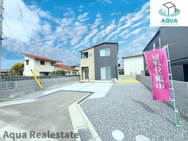 丸亀市中府町4丁目　未入居戸建ての前面道路含む現地写真|前面道路含む現地写真です