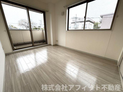 【その他】 | グレイスフルT | 洋室5.3帖
