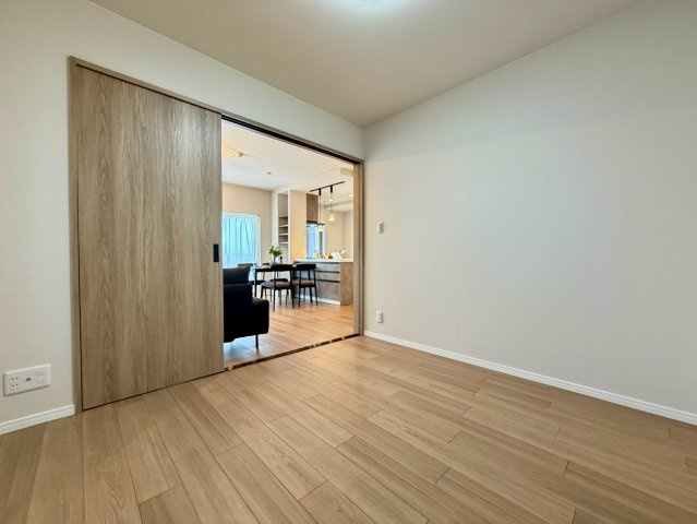 フローレンス加治屋町の洋室