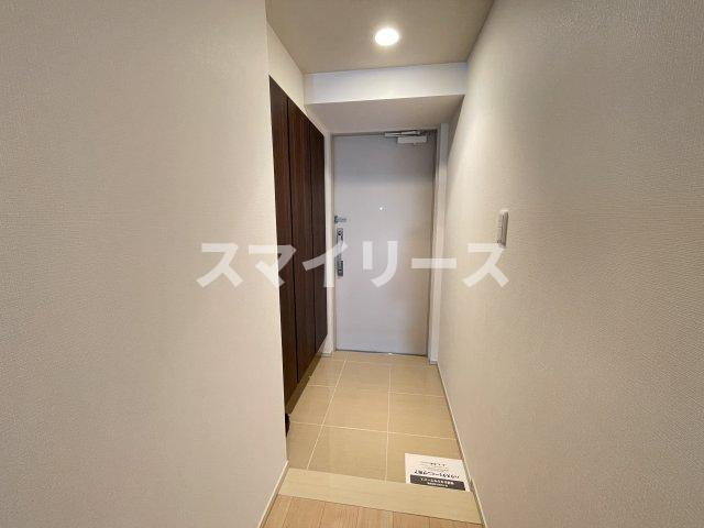 クレストフォルム柏サウスウイング の玄関