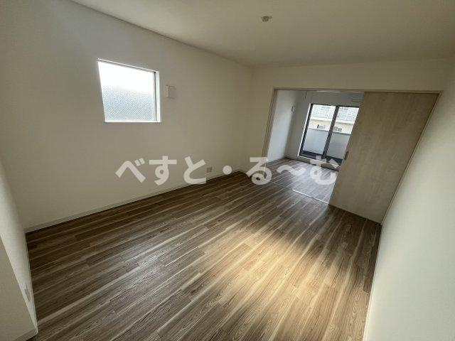 ジーメゾン明石魚住ミハルカの居間・リビング