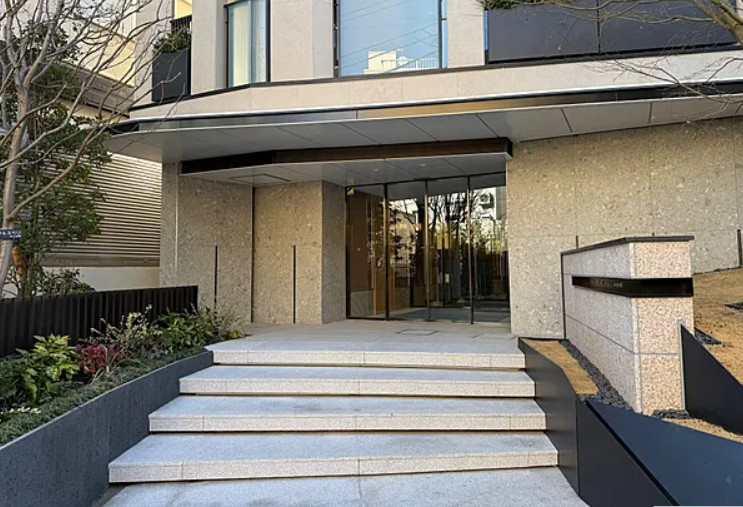 【エントランス】